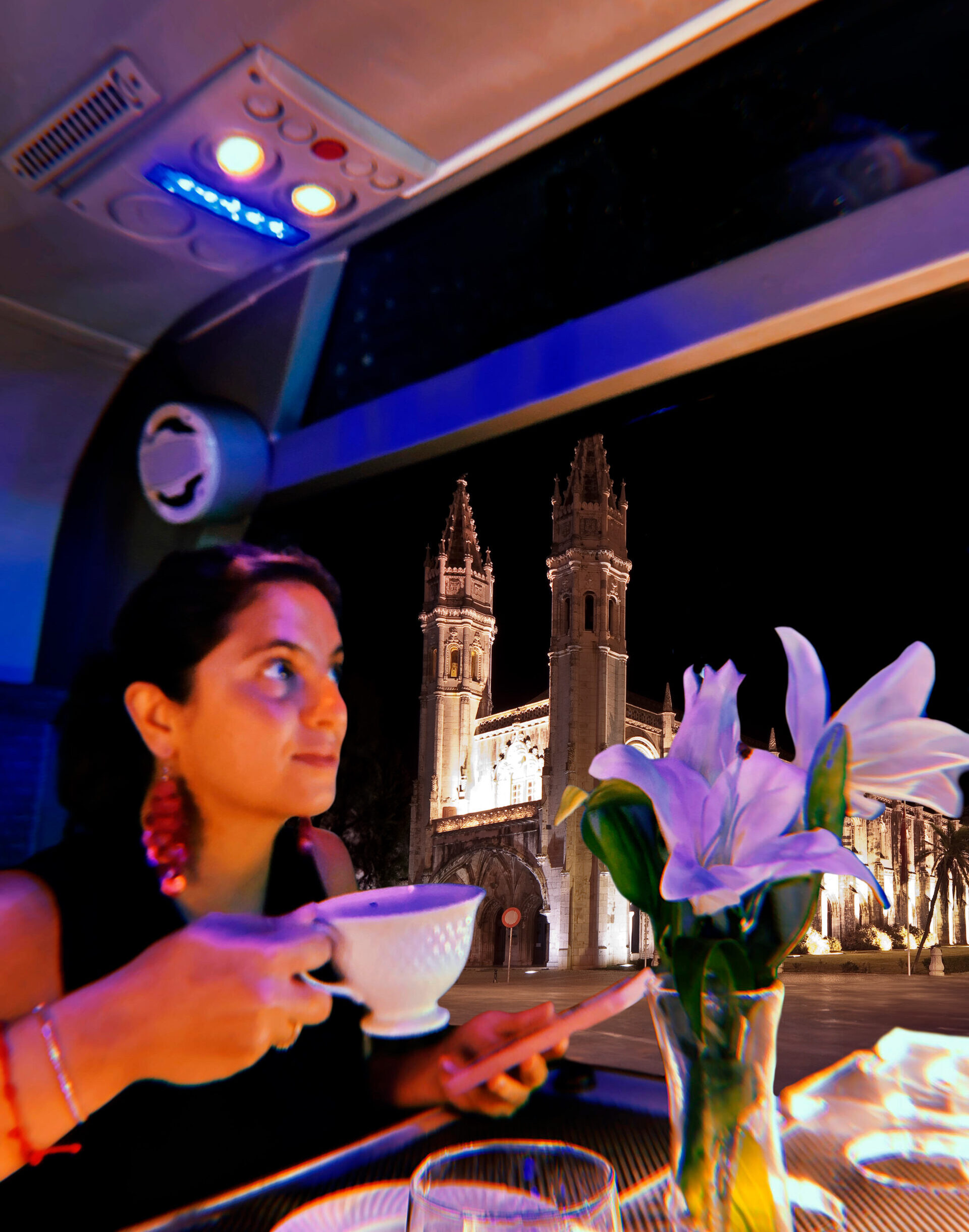 lisbon-bus-restaurant-jeronimos